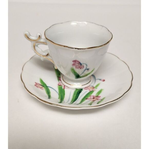 Vintage Lilies Demi Japan Fancy Handle Floral Porcelain Mini Teacup & Saucer - Picture 2 of 5